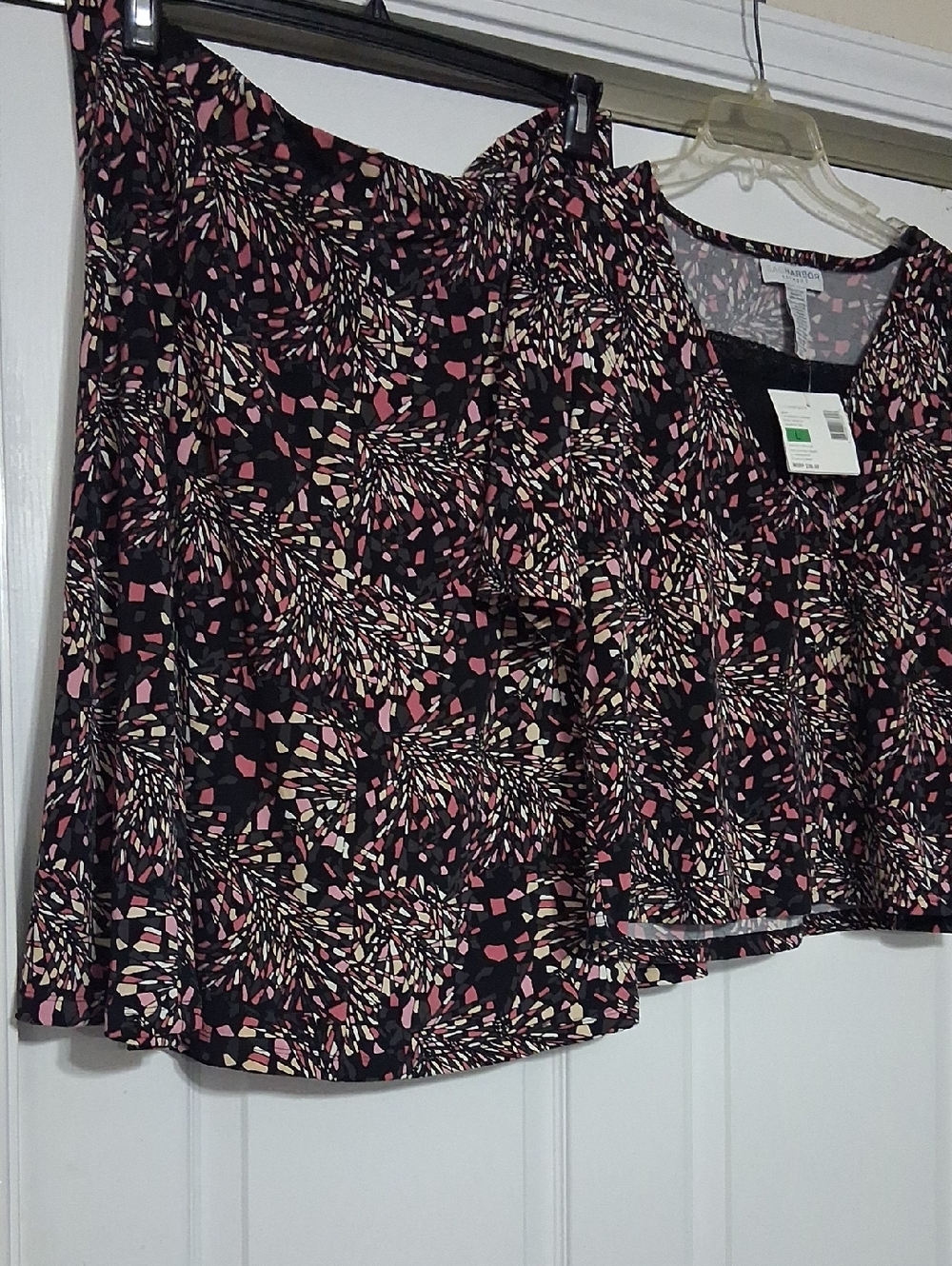 2pc Set Sag Harbor Black A-Line Tiered Skirt & Top w/ Pink & Cream PrintSz L $30